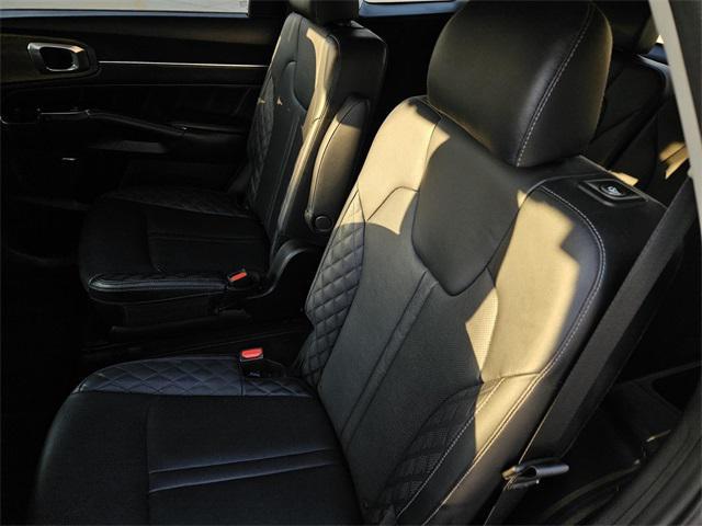used 2021 Kia Sorento car, priced at $25,997