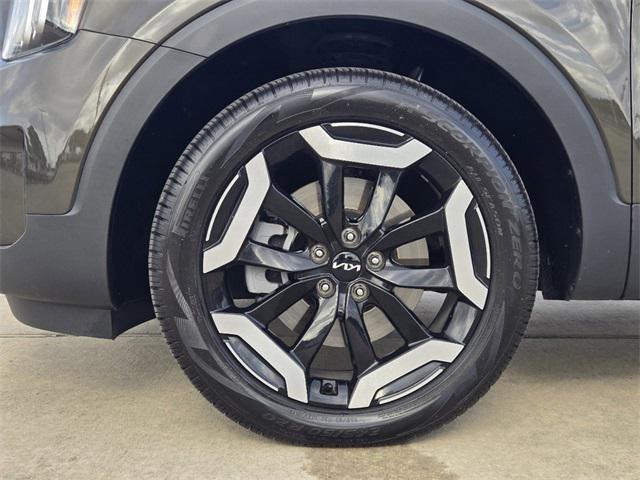 used 2024 Kia Telluride car, priced at $38,400