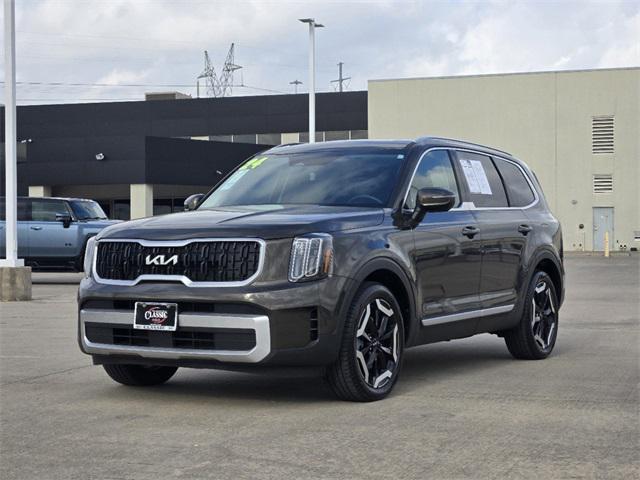 used 2024 Kia Telluride car, priced at $38,400