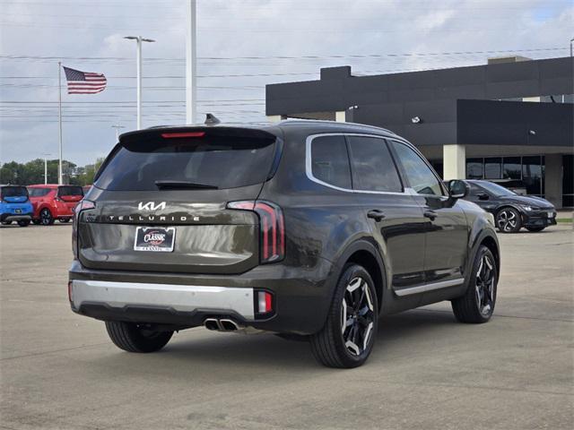 used 2024 Kia Telluride car, priced at $38,400