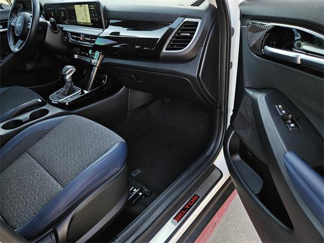 used 2025 Kia Seltos car, priced at $27,375