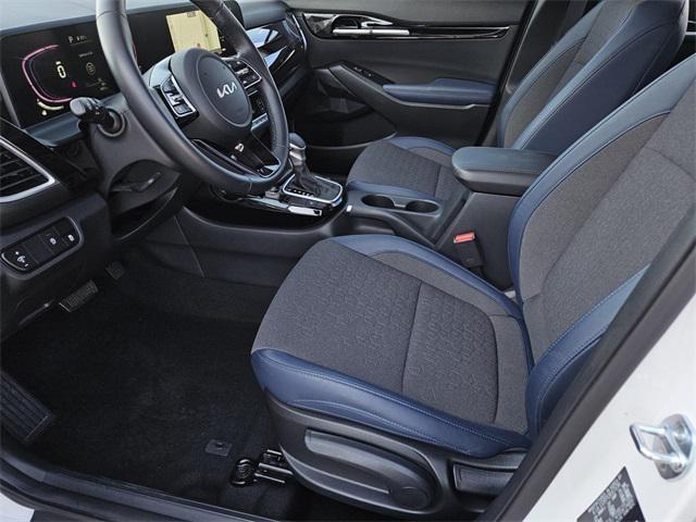 used 2025 Kia Seltos car, priced at $27,375