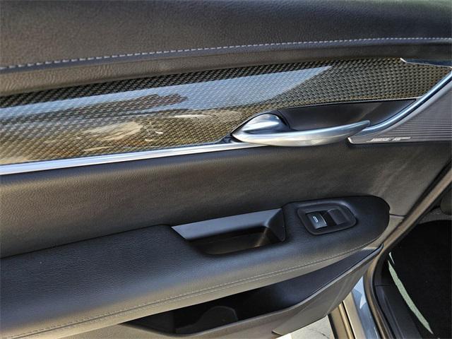 used 2020 Cadillac XT5 car, priced at $30,341