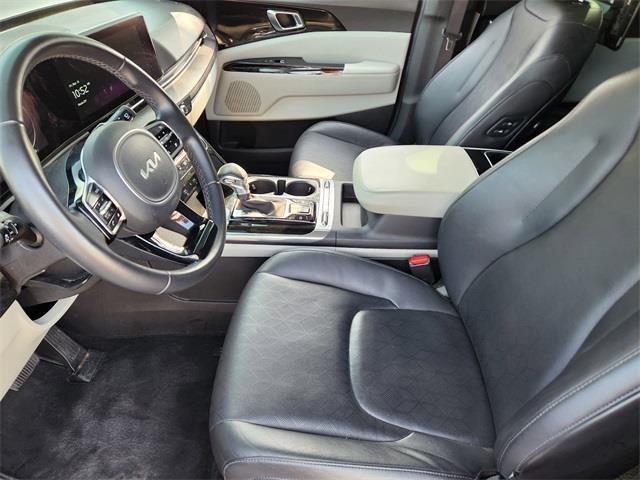 used 2023 Kia Carnival car, priced at $36,990