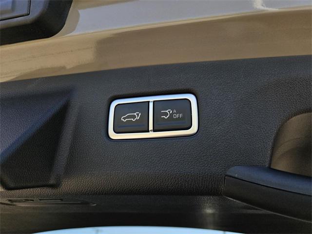 used 2024 Kia Sorento car, priced at $38,758