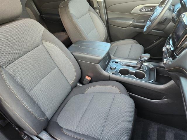 used 2021 Chevrolet Traverse car, priced at $25,500