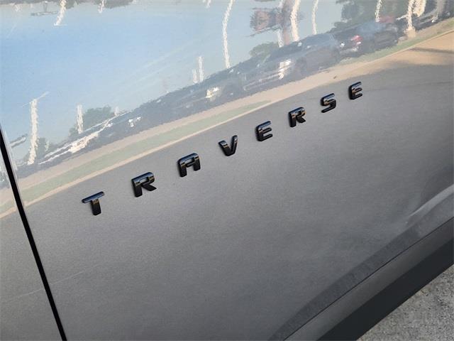 used 2021 Chevrolet Traverse car, priced at $25,500