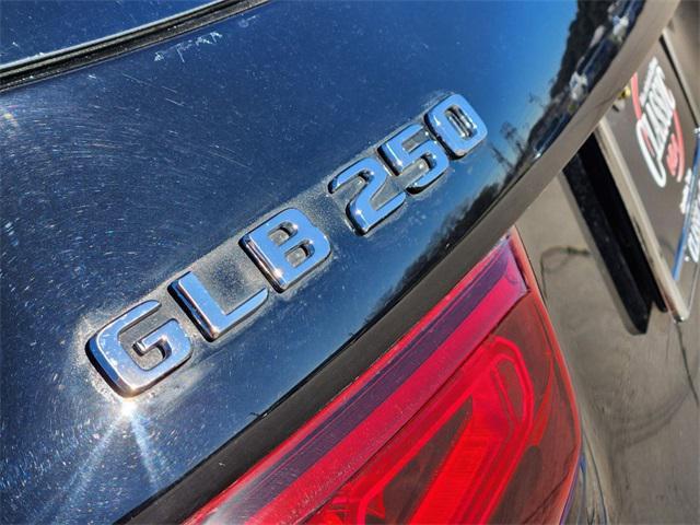 used 2021 Mercedes-Benz GLB 250 car, priced at $25,000