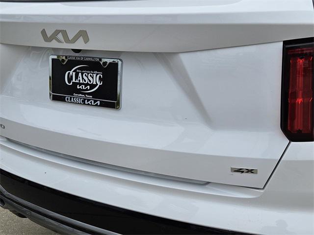 used 2023 Kia Sorento car, priced at $32,158