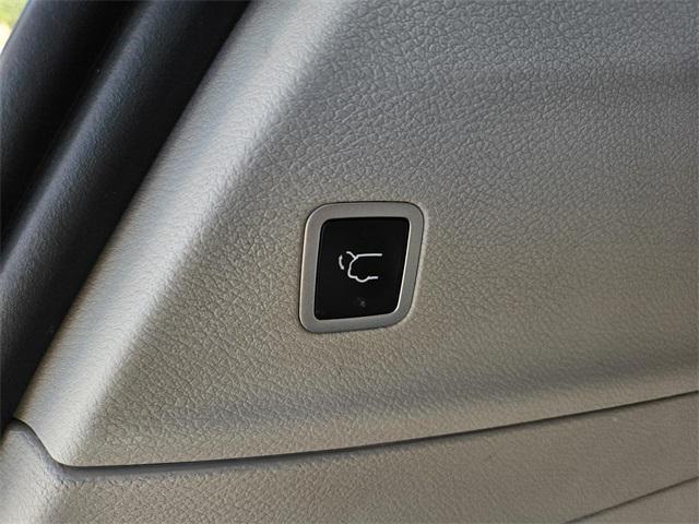 used 2020 Chrysler Pacifica car, priced at $22,493