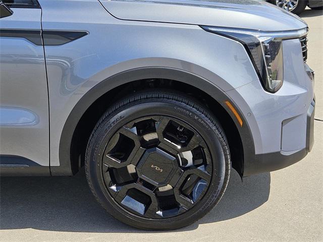 used 2025 Kia Sorento car, priced at $42,185