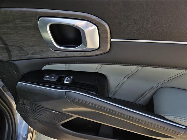 used 2025 Kia Sorento car, priced at $42,185