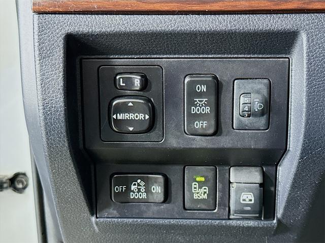 used 2017 Toyota Tundra car, priced at $27,900