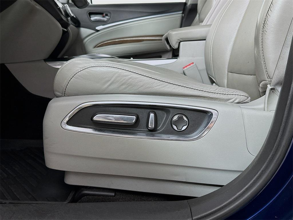 used 2020 Acura MDX car, priced at $24,900