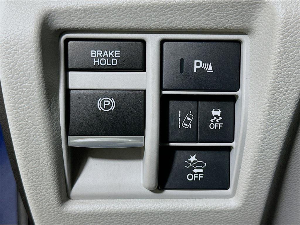 used 2020 Acura MDX car, priced at $24,900