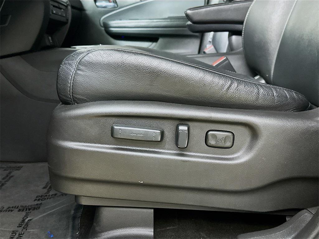 used 2016 Honda Pilot car, priced at $14,444