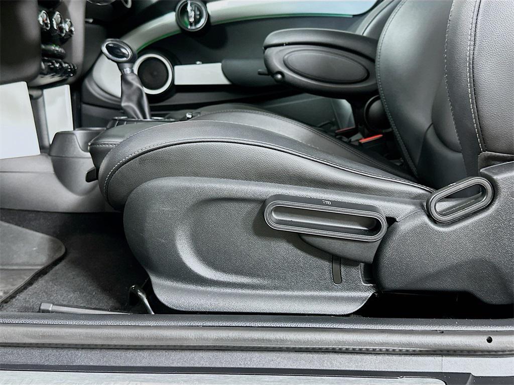 used 2015 MINI Hardtop car, priced at $12,900