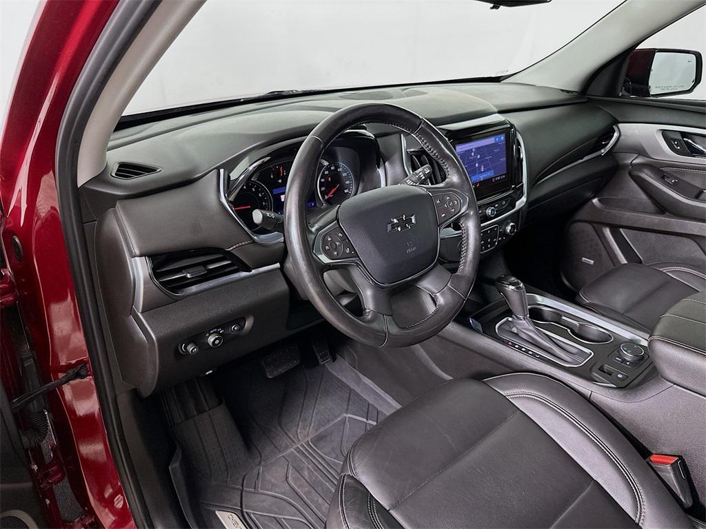 used 2020 Chevrolet Traverse car, priced at $18,490