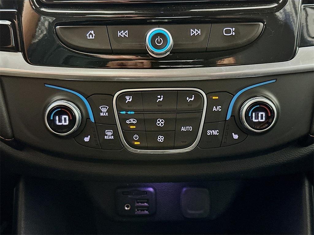 used 2020 Chevrolet Traverse car, priced at $18,490