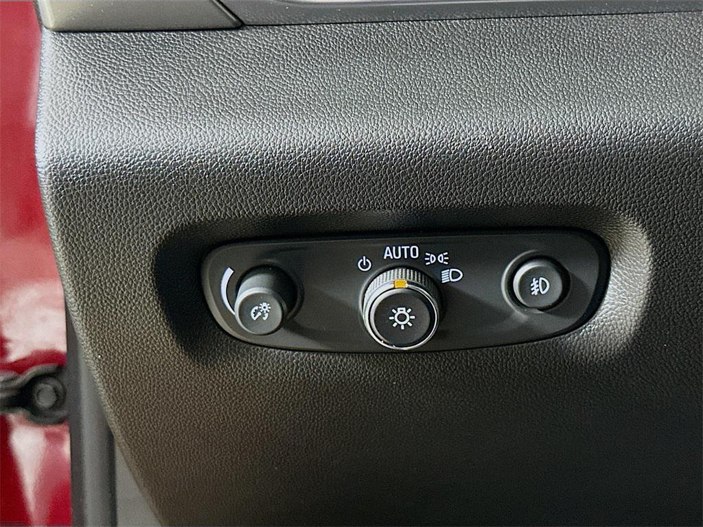 used 2020 Chevrolet Traverse car, priced at $18,490