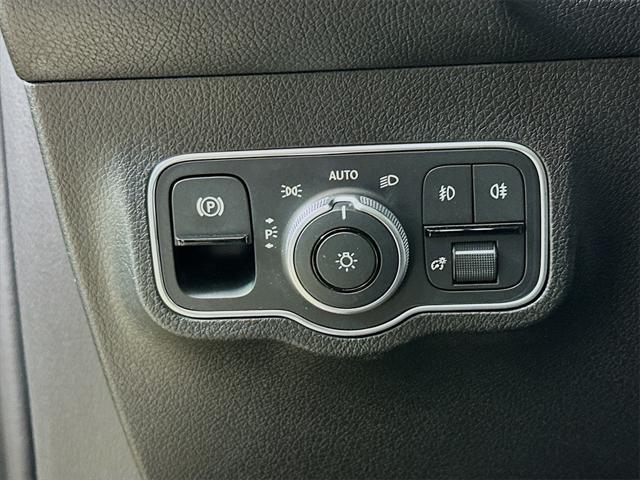 used 2024 Mercedes-Benz GLB 250 car, priced at $33,490