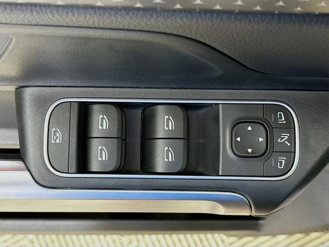 used 2024 Mercedes-Benz GLB 250 car, priced at $33,490
