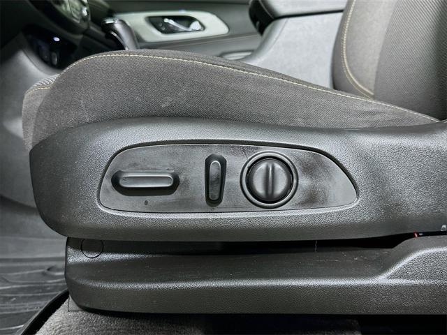 used 2020 Chevrolet Traverse car, priced at $17,590