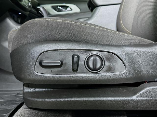 used 2020 Chevrolet Traverse car, priced at $17,900