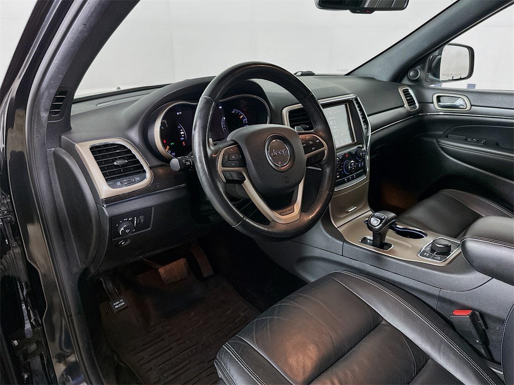 used 2015 Jeep Grand Cherokee car, priced at $11,900