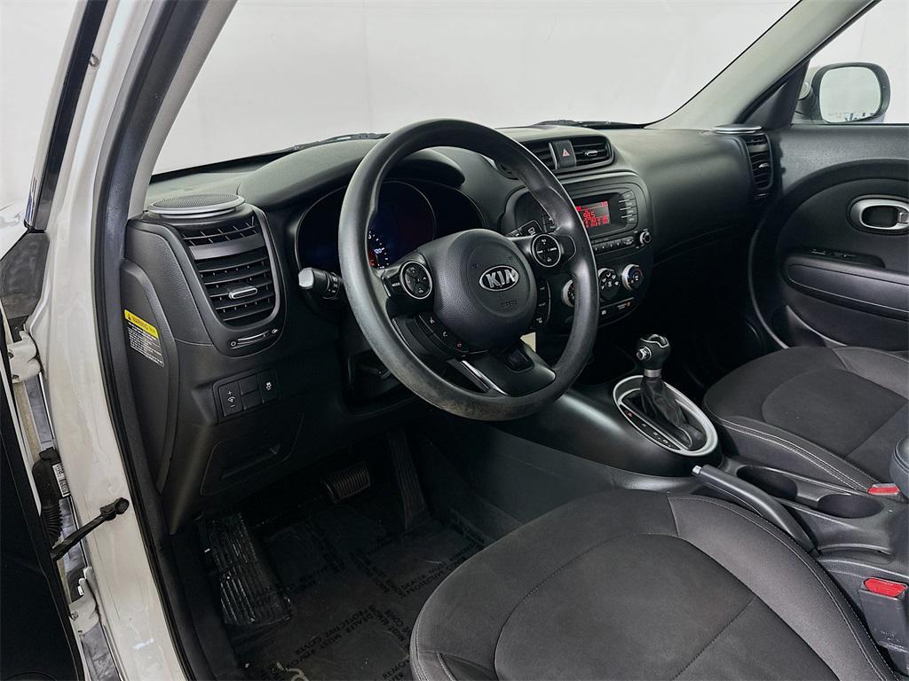 used 2015 Kia Soul car, priced at $4,900