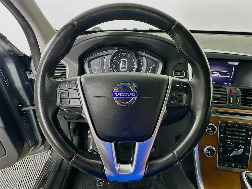 used 2017 Volvo XC60 car, priced at $13,900