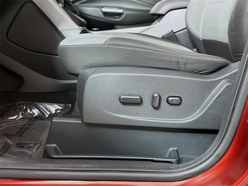 used 2015 Ford Escape car, priced at $7,777