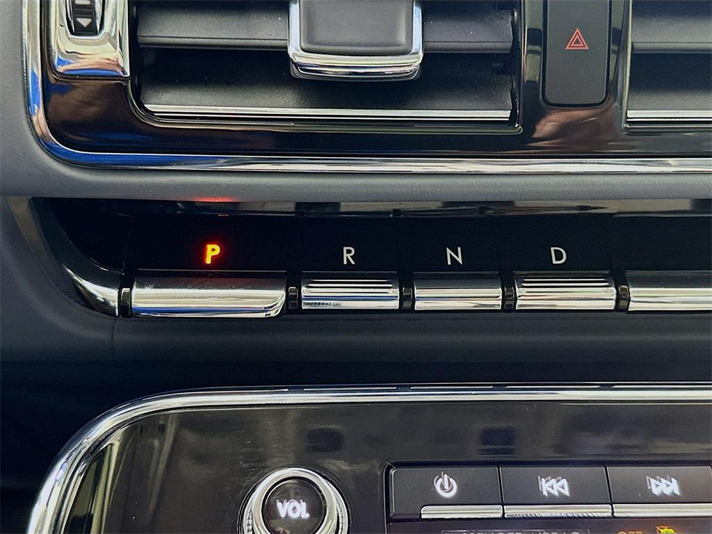 used 2020 Lincoln Navigator car, priced at $36,900