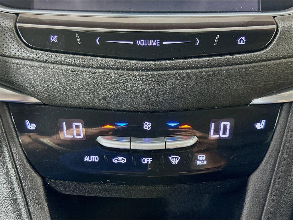 used 2018 Cadillac XT5 car, priced at $19,900