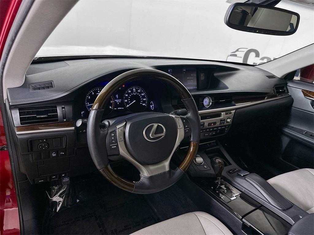 used 2014 Lexus ES 350 car, priced at $15,900