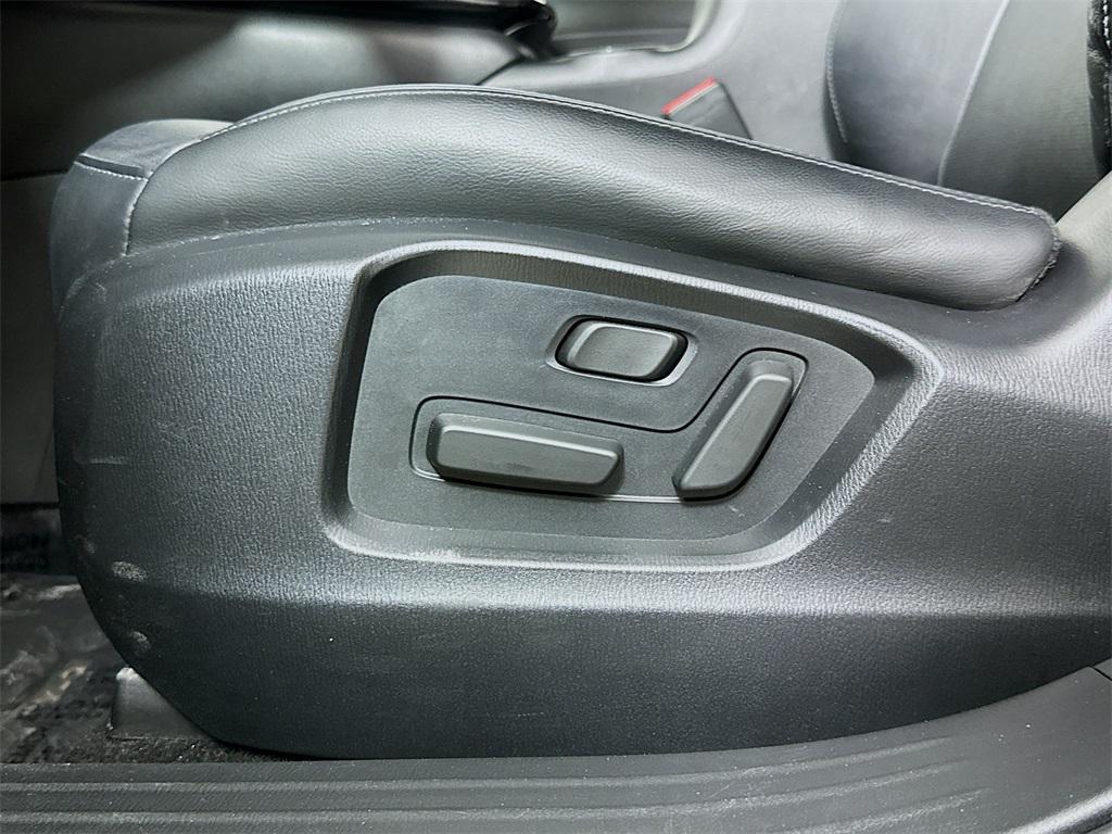 used 2022 Mazda CX-9 car, priced at $17,900