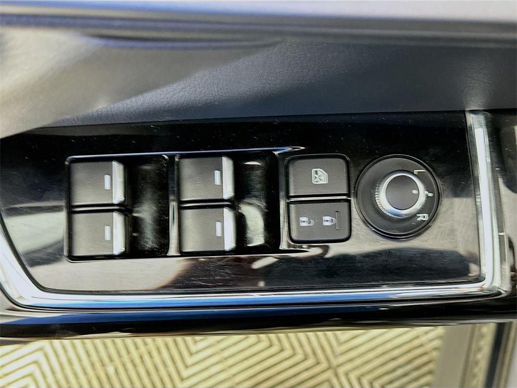 used 2022 Mazda CX-9 car, priced at $17,900