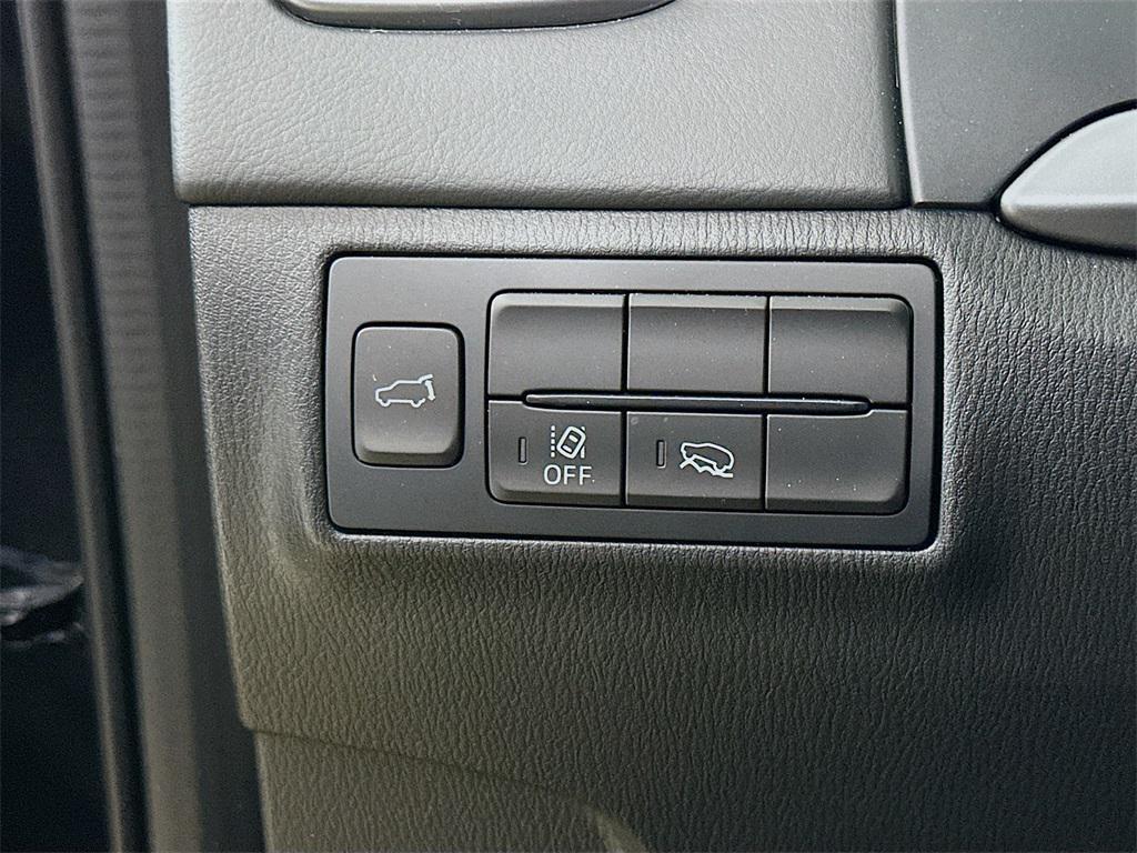 used 2022 Mazda CX-9 car, priced at $17,900