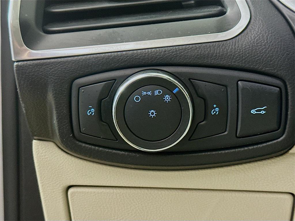 used 2016 Ford Edge car, priced at $10,900