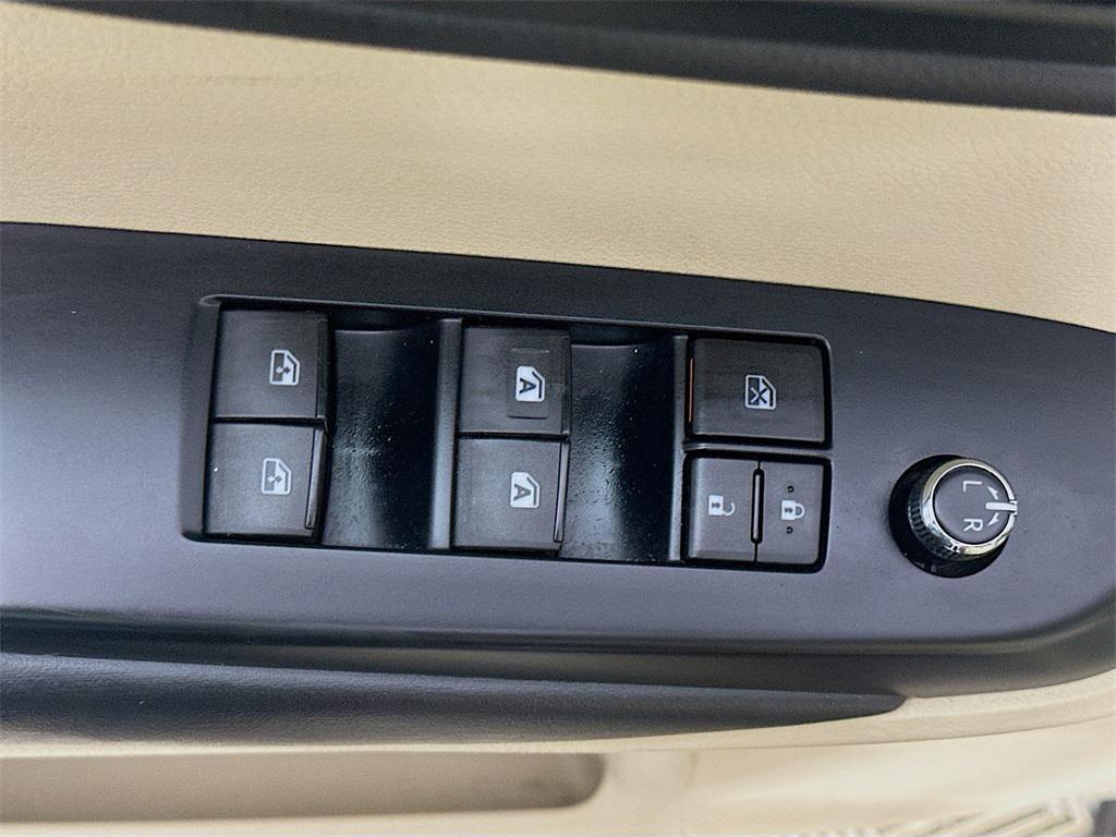 used 2018 Toyota Highlander car, priced at $15,900