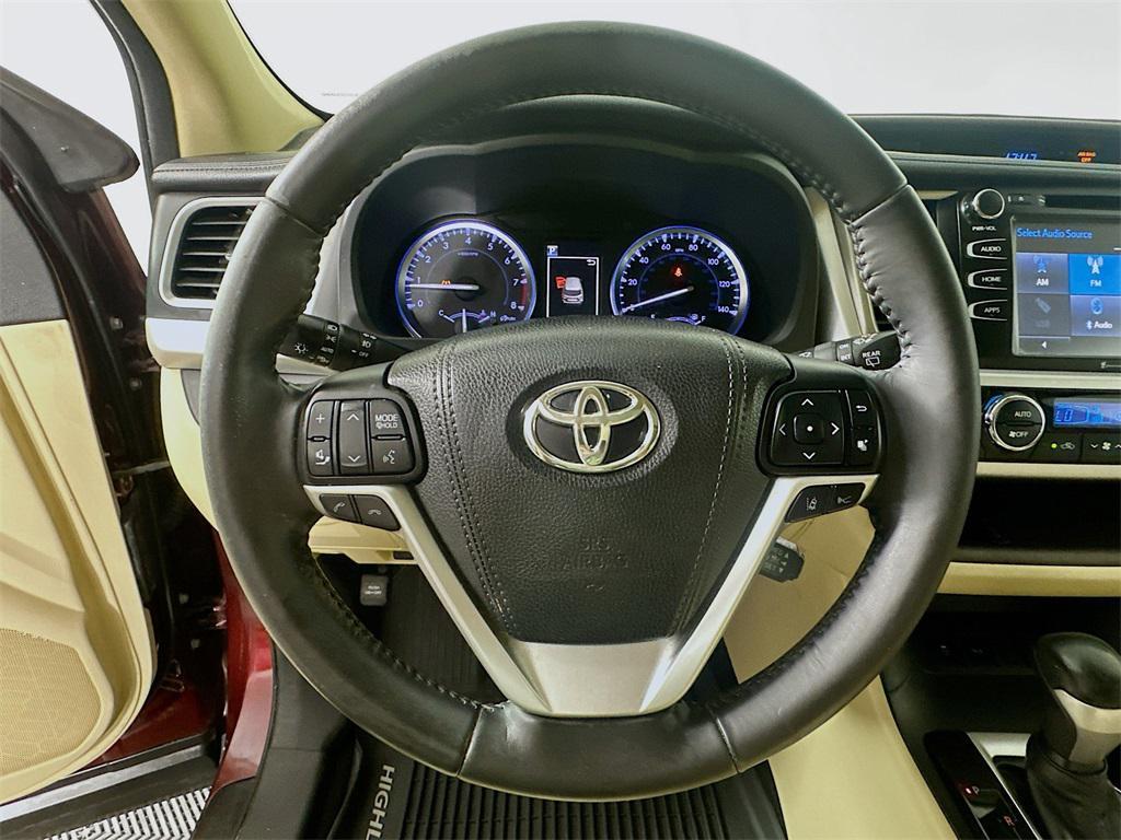 used 2018 Toyota Highlander car, priced at $15,900