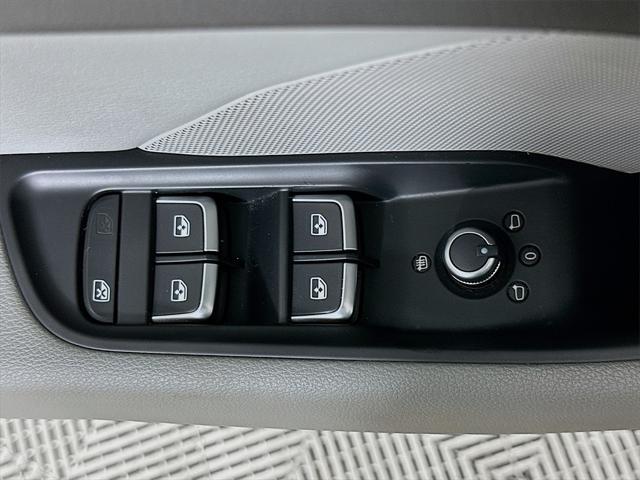 used 2018 Audi A3 e-tron car, priced at $13,900