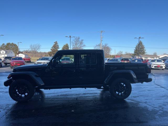 new 2025 Jeep Gladiator car, priced at $43,385