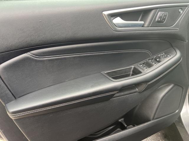 used 2022 Ford Edge car