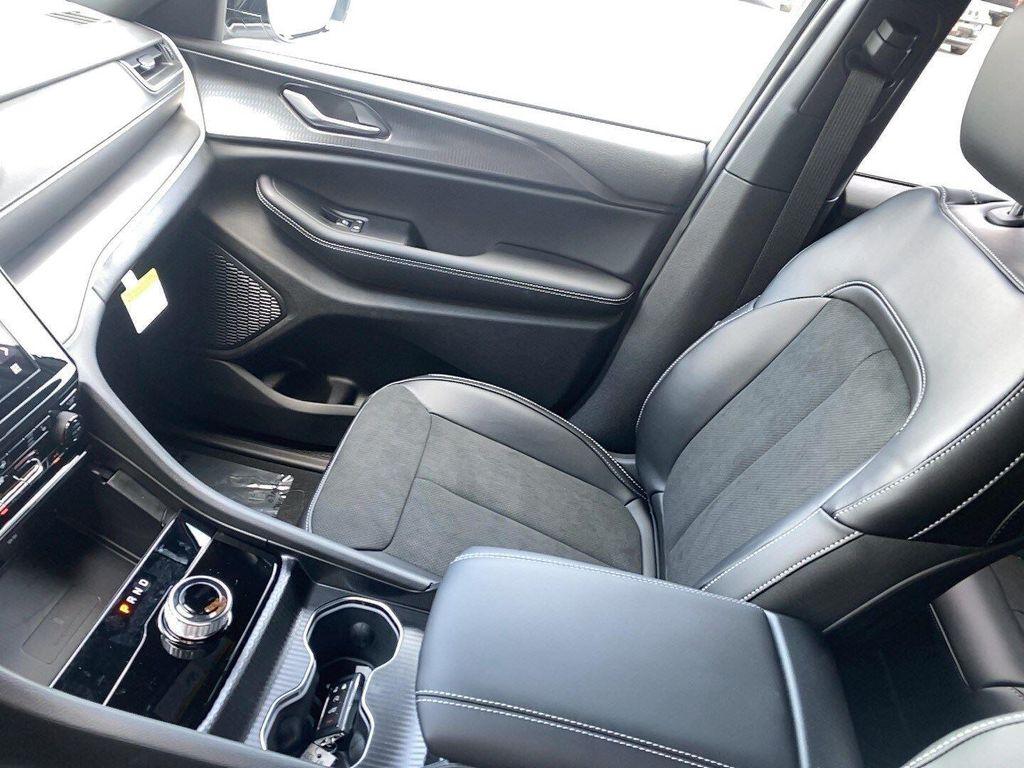 new 2025 Jeep Grand Cherokee car, priced at $45,257