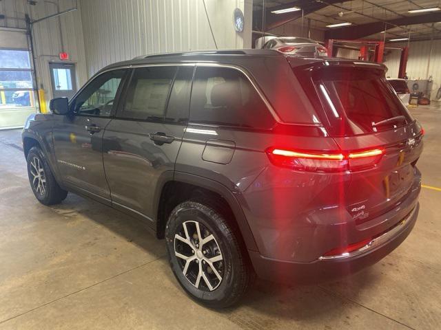 new 2025 Jeep Grand Cherokee car, priced at $50,805