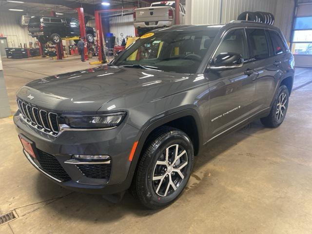 new 2025 Jeep Grand Cherokee car, priced at $50,805