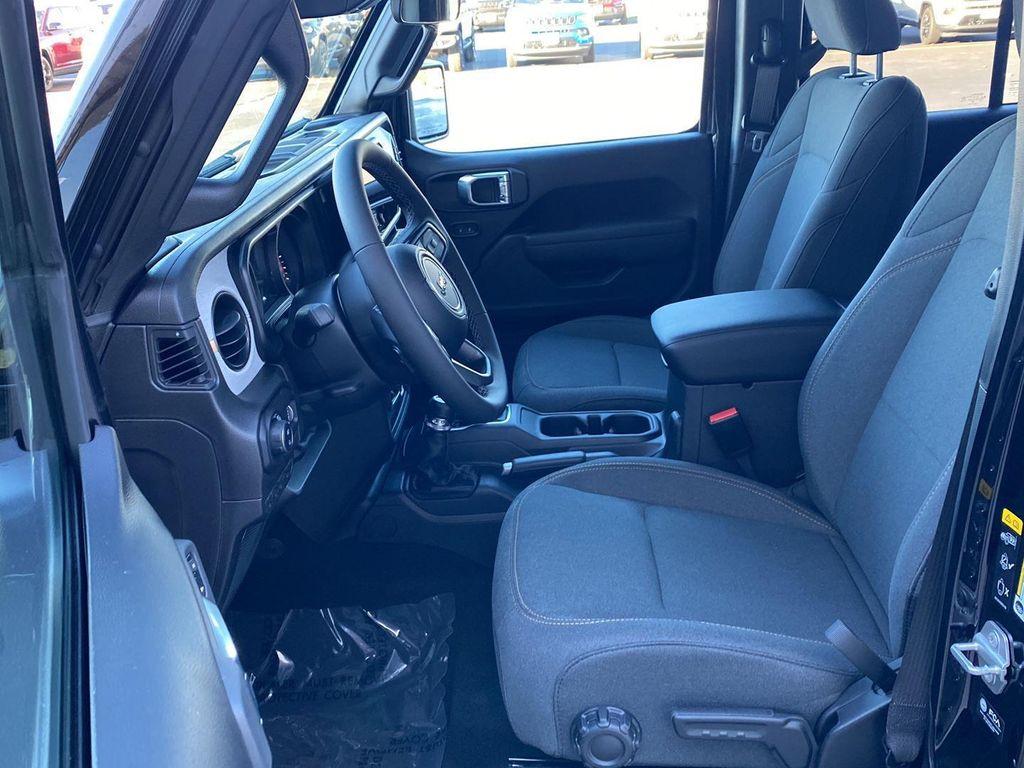 new 2026 Jeep Gladiator car, priced at $49,839