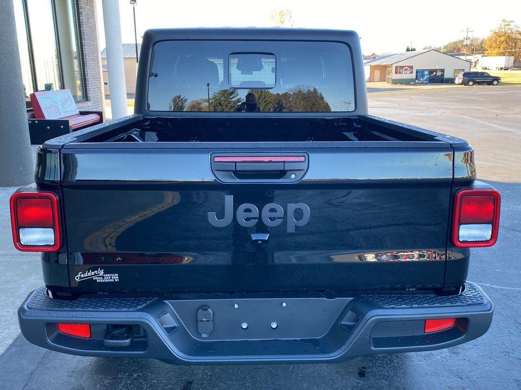 new 2026 Jeep Gladiator car, priced at $49,839