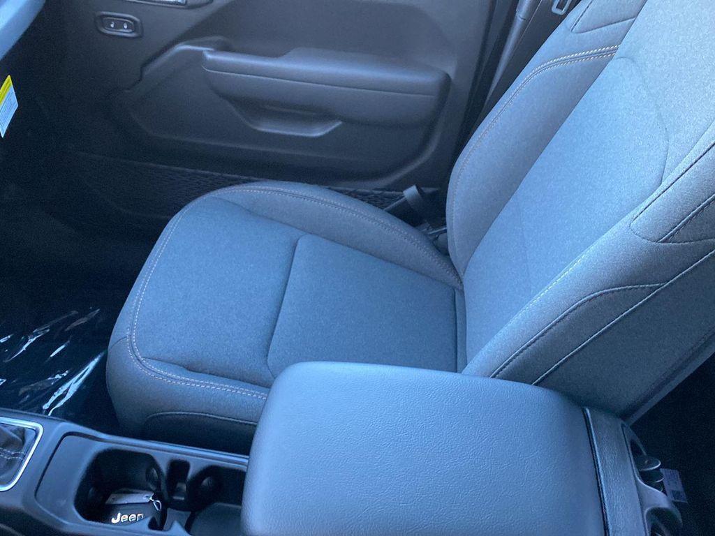 new 2026 Jeep Gladiator car, priced at $49,839